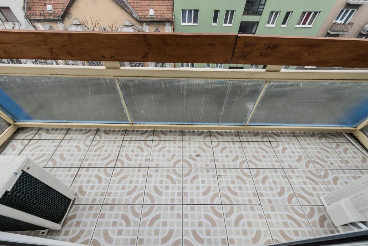 Central Home- Pesterzsebet Budapest Exterior foto